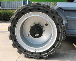 electric-articulating-boom-lift 19 Tires