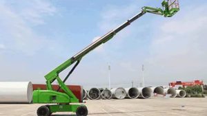 blog 5 Jovoo Boom lift working at industrial side